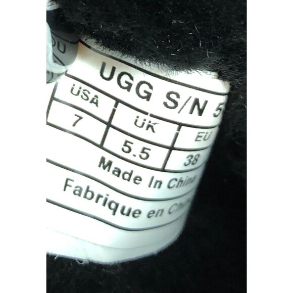 UGG #5835 Essential Shearling Black Sheepskin Boots Womens 7 / 38 (p5L - Picture 10 of 11